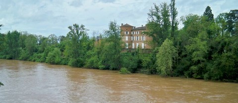 Reynies le château