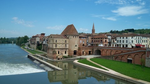 Villemur sur Tarn : La tour de la défense