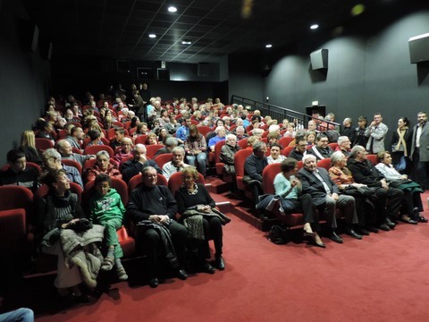  "A fond sur Raymond" projection à Fronton