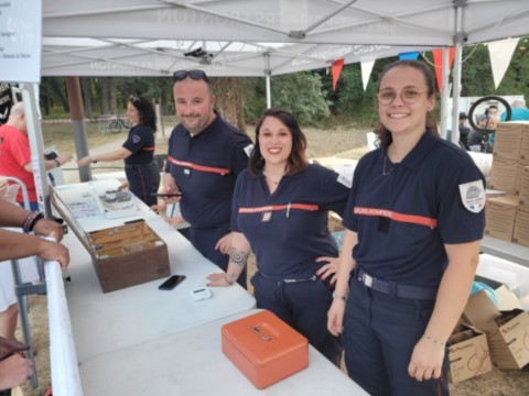 Le bal des pompiers à Fronton
